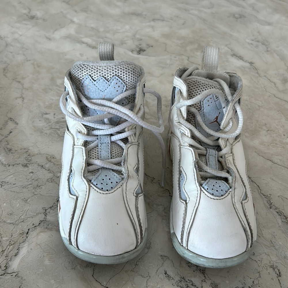 EUC✨ Jordan True Flight GP 'Red Bronze' 9c